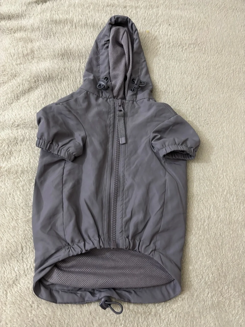 Gray waterprof dog raincoat whit hood